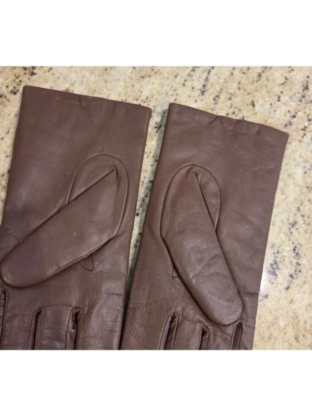 Isotoner Women’s Sz M 7.5 Thinsulate Lined Brown Leather Gloves - Picture 9 of 16